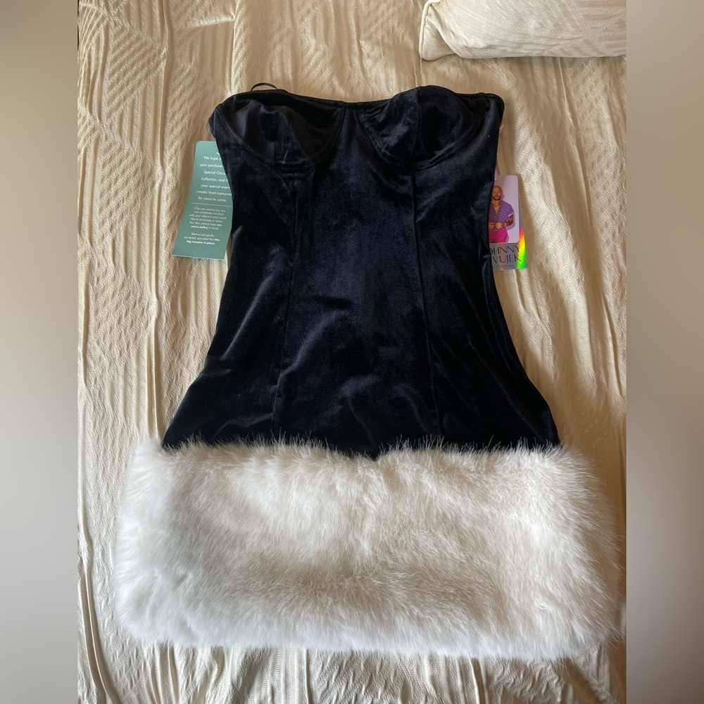 Johnny Wujek - Elegant Black and White velvet Strapless Dress - Xmas